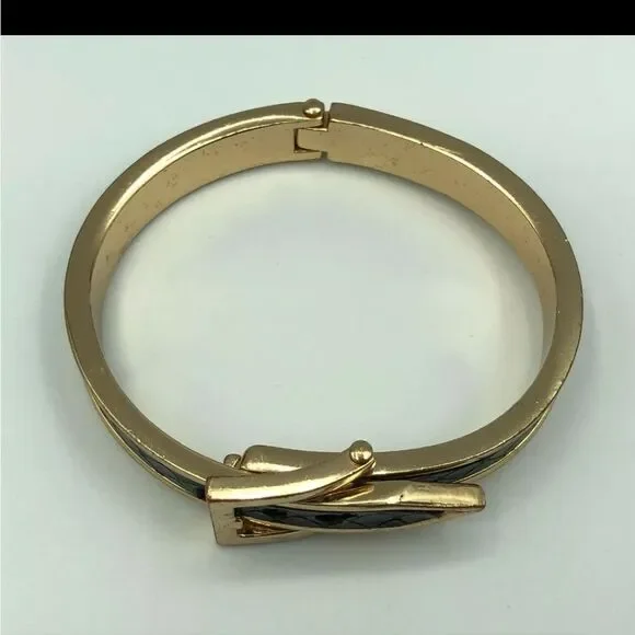 Vintage Black Belt Cuff Buckle Bracelet 2 1/2" - Picture 4 of 6